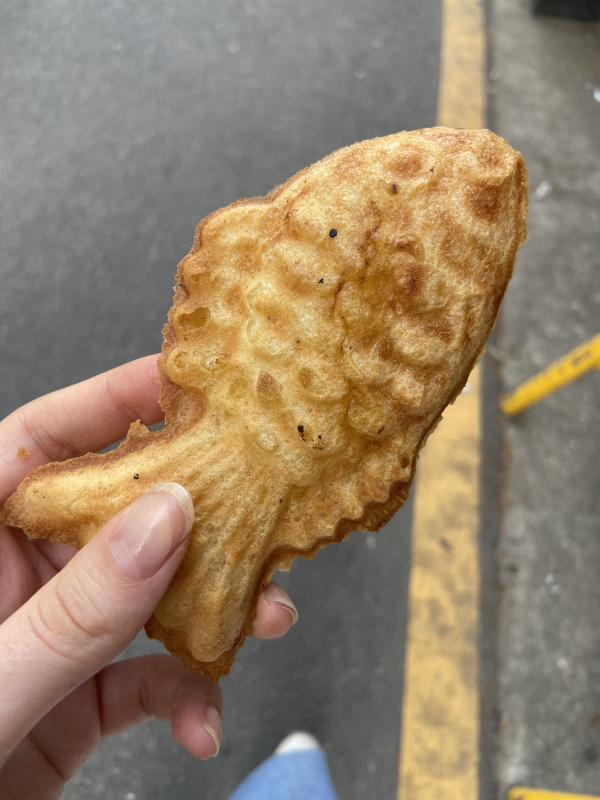 fish-shaped pastry filled with sweet red bean paste